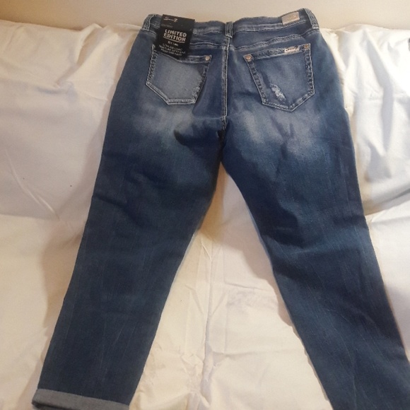 Jeans - Picture 3 of 4